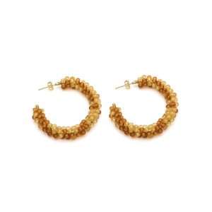 8957